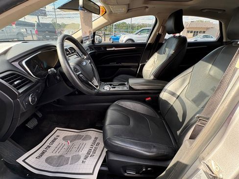 Used 2020 Ford Fusion Titanium FWD image 8