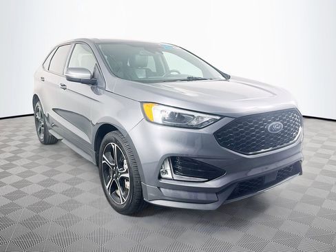 Used 2021 Ford Edge ST image 3
