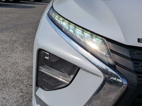 Used 2022 Mitsubishi Eclipse Cross LE FWD image 10
