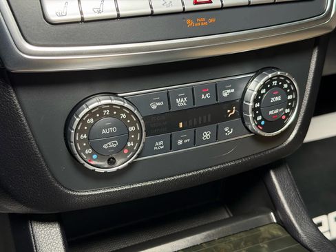 Used 2015 Mercedes-Benz GL 550 4MATIC image 52