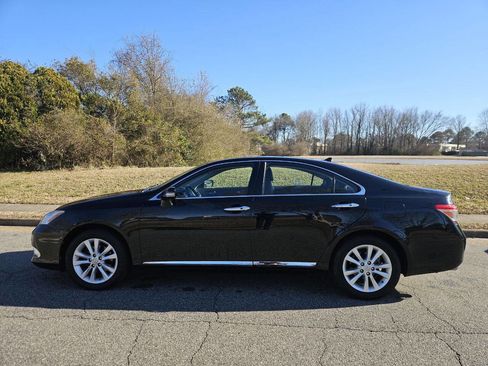 Used 2011 Lexus ES 350 image 2