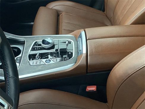 Certified 2023 BMW X7 M60i w/ Executive Package image 9