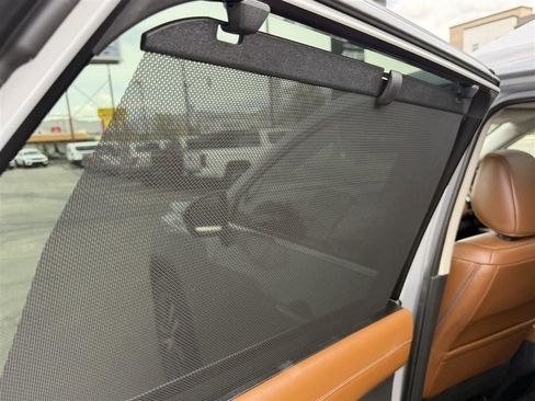 Used 2023 Nissan Pathfinder Platinum AWD/4WD image 46