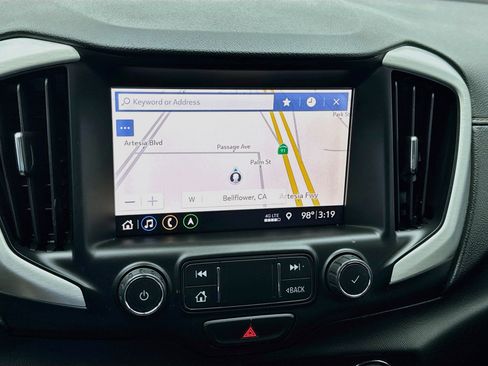 Used 2020 GMC Terrain SLE w/ Driver Convenience Package FWD image 9