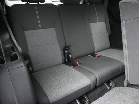 Certified 2025 GMC Acadia Elevation image 18