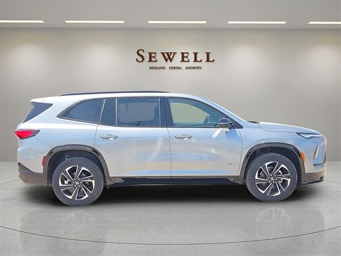 New 2026 Buick Enclave Sport Touring w/ LPO, Floor Liner Package image 5