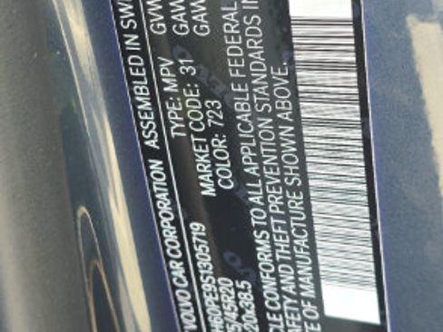 Used 2025 Volvo XC90 T8 Plus w/ Protection Package Premier AWD/4WD image 5