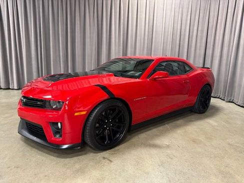 Used 2013 Chevrolet Camaro ZL1 RWD image 3