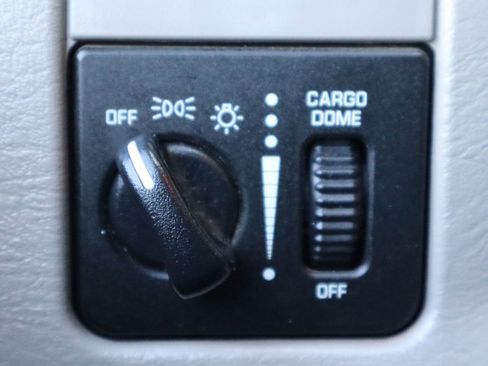 Used 2005 Dodge Ram 2500 Truck SLT AWD/4WD image 31