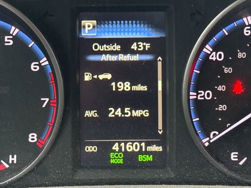 Used 2018 Toyota RAV4 Adventure image 10