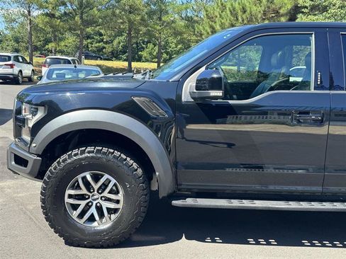 Used 2018 Ford F150 Raptor w/ Equipment Group 802A Luxury AWD/4WD image 2