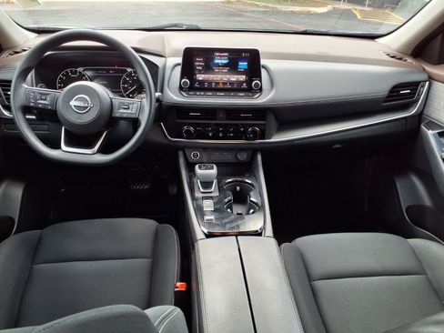 Used 2023 Nissan Rogue S FWD image 13