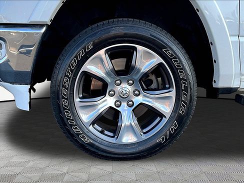Used 2019 RAM 1500 Laramie AWD/4WD image 34