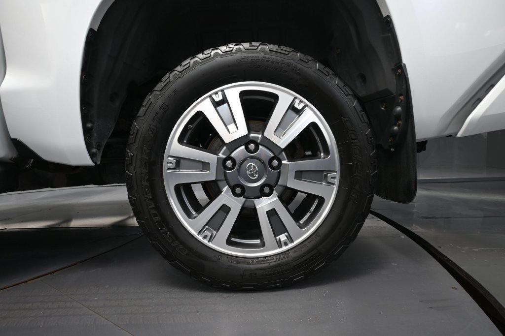Used 2021 Toyota Tundra 1794 Edition AWD/4WD image 9