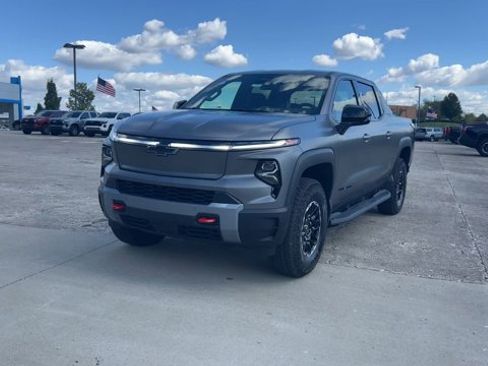 New 2026 Chevrolet Silverado EV Trail Boss image 4