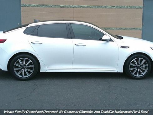 Used 2020 Kia Optima Premium image 5