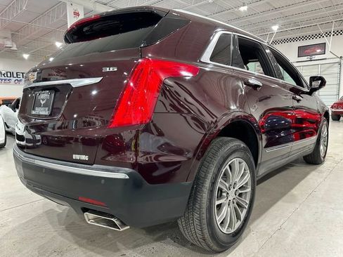 Used 2018 Cadillac XT5 Luxury w/ Driver Awareness Package FWD image 4