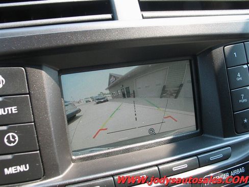 Used 2018 Ford Explorer 4WD image 16