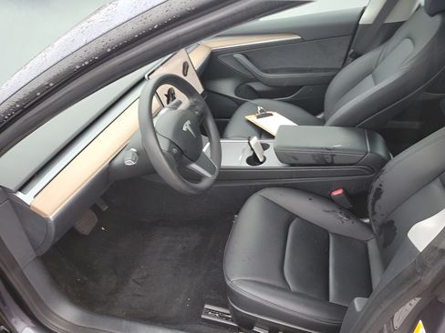 Used 2023 Tesla Model 3 Standard Range RWD image 2