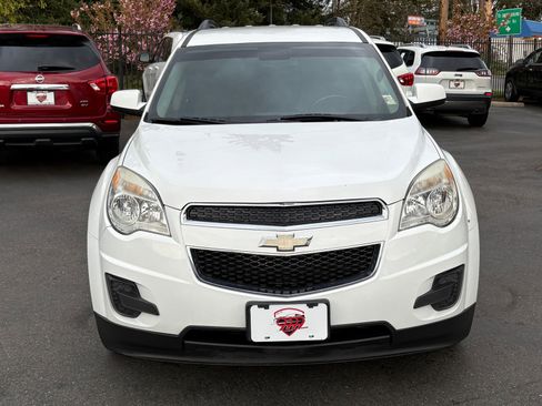 Used 2015 Chevrolet Equinox LT w/ Driver Convenience Package image 2