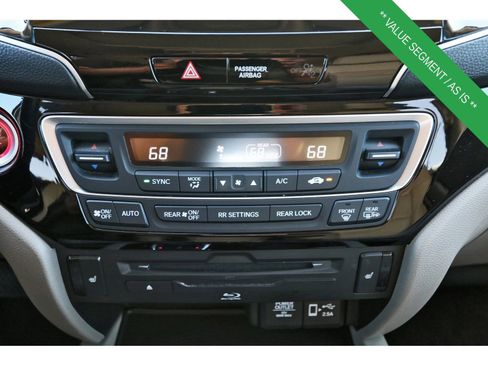 Used 2020 Honda Pilot Touring image 28