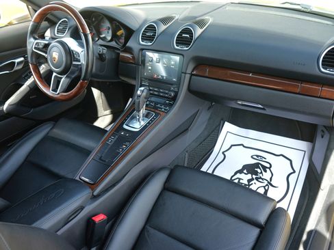 Used 2020 Porsche 718 Cayman S w/ Light Design Package RWD image 31