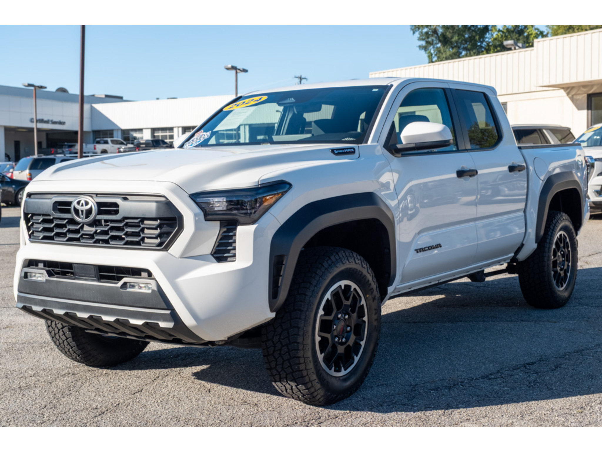 Used 2024 Toyota Tacoma TRD Off-Road AWD/4WD image 4
