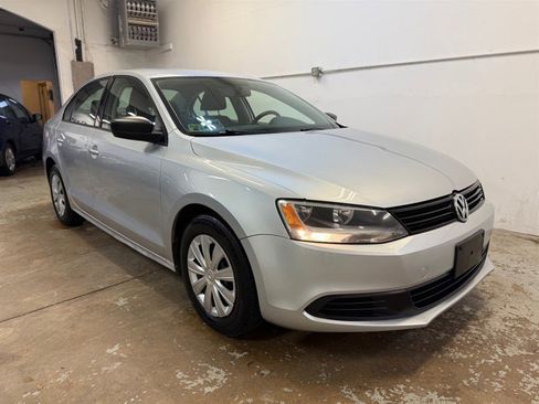 Used 2011 Volkswagen Jetta Sedan image 1