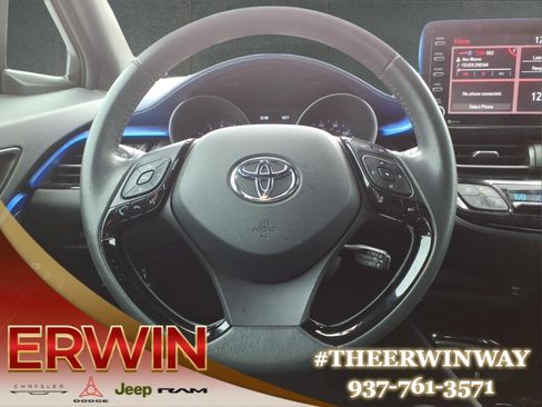 Used 2022 Toyota C-HR XLE FWD image 17