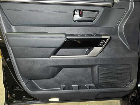 Used 2023 Toyota Sequoia Limited image 22