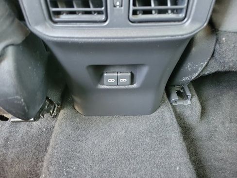 Used 2024 Toyota RAV4 XLE FWD image 10