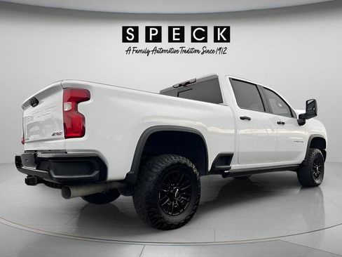 Used 2024 Chevrolet Silverado 2500 ZR2 w/ Technology Package AWD/4WD image 5