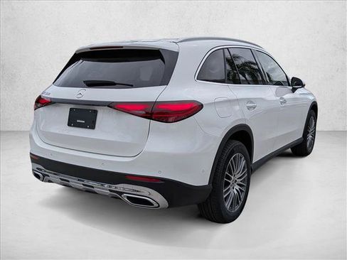 New 2026 Mercedes-Benz GLC 300 image 2