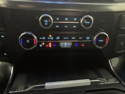 Used 2022 Ford F150 Lariat w/ Equipment Group 502A High image 32