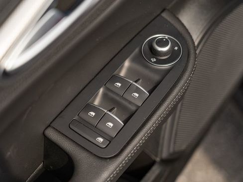 New 2025 Alfa Romeo Giulia w/ Veloce Package Rwd image 13