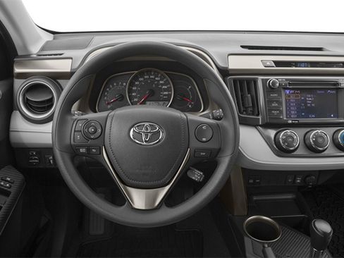Used 2014 Toyota RAV4 XLE FWD image 5