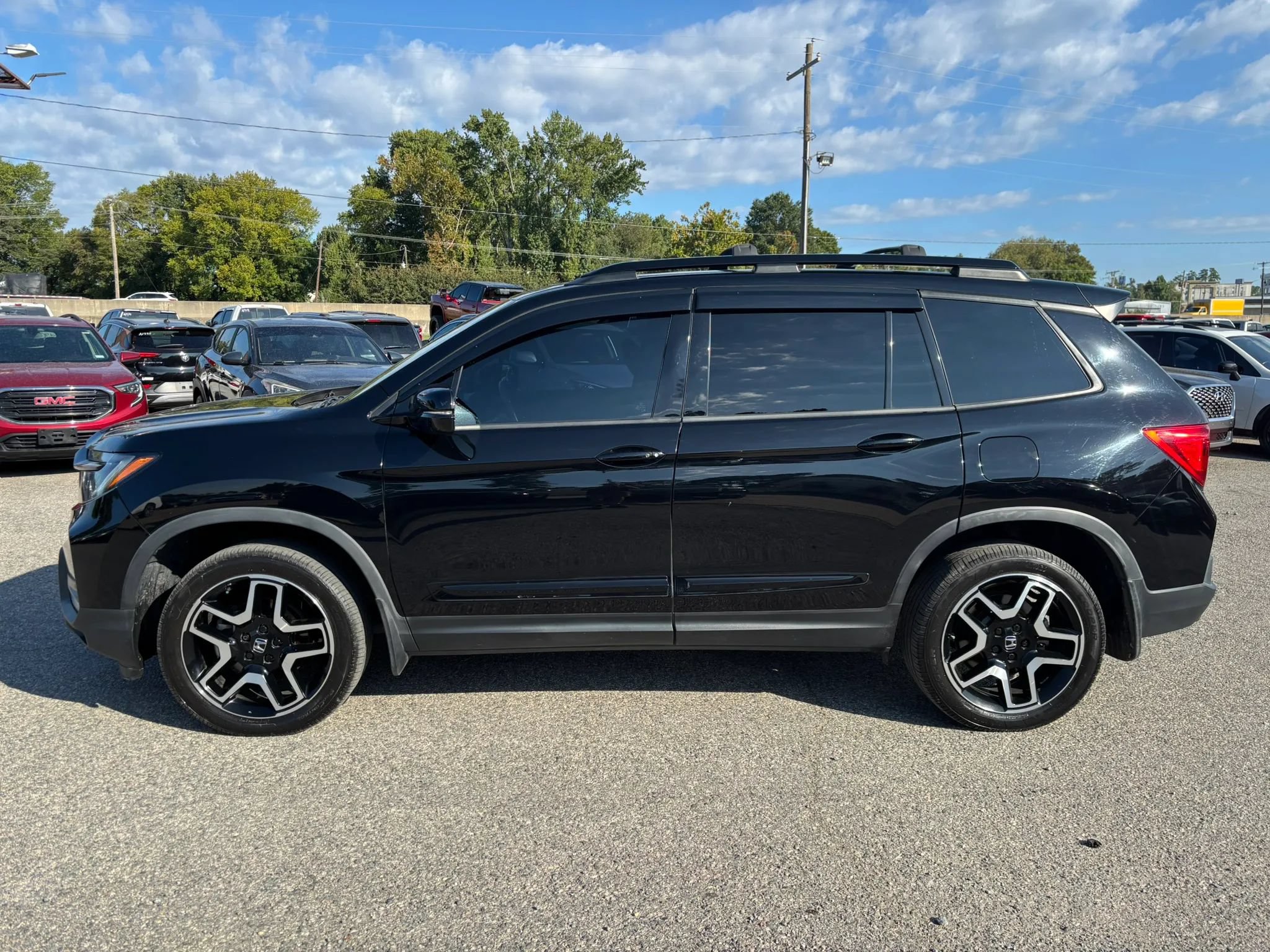 Used 2022 Honda Passport Elite image 2