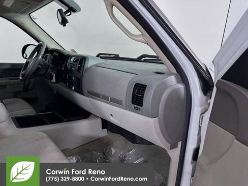 Used 2010 GMC Sierra 1500 SLE w/ Power Pack Plus image 25