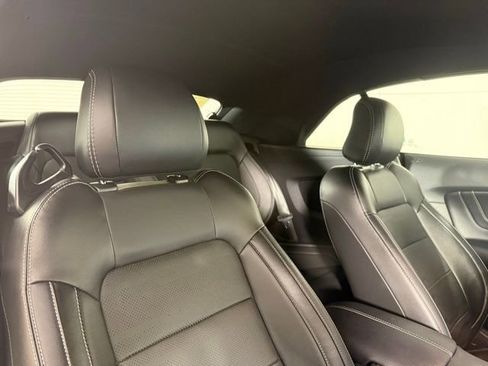 Used 2018 Ford Mustang GT Premium w/ Equipment Group 401A image 26