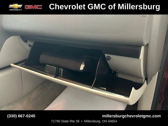 Used 2008 GMC Yukon XL SLT w/ SLT Preferred Equipment Group AWD/4WD image 32