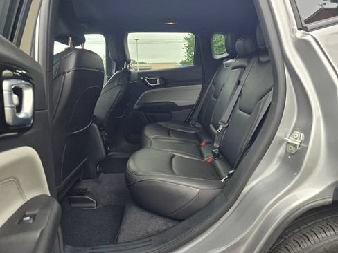 Used 2024 Jeep Compass Limited AWD/4WD image 14