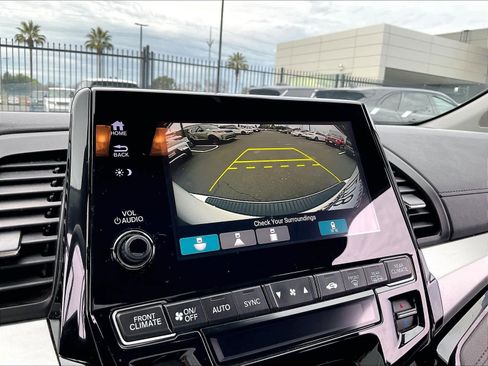 Used 2018 Honda Odyssey Elite image 23