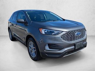 Used 2024 Ford Edge SEL video 3