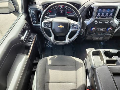 Used 2021 Chevrolet Silverado 1500 LT AWD/4WD image 11