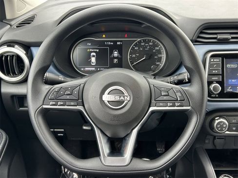 Used 2025 Nissan Versa SV w/ Trunk Package image 18