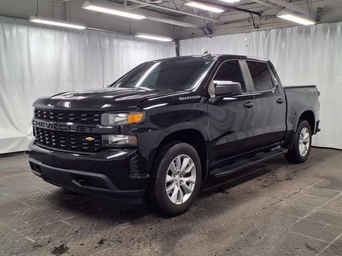 Used 2019 Chevrolet Silverado 1500 Custom w/ Custom Value Package image 22