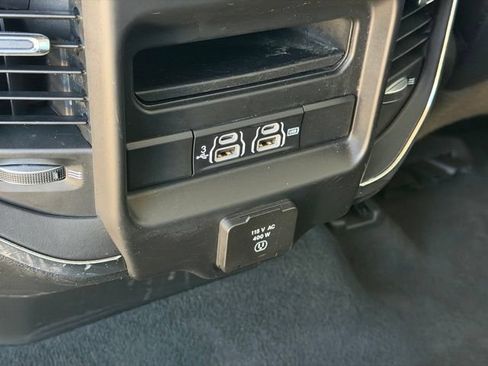 Used 2020 RAM 1500 Laramie AWD/4WD image 42