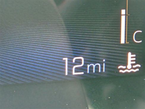 New 2026 Chevrolet Trax RS w/ Sunroof Package image 26