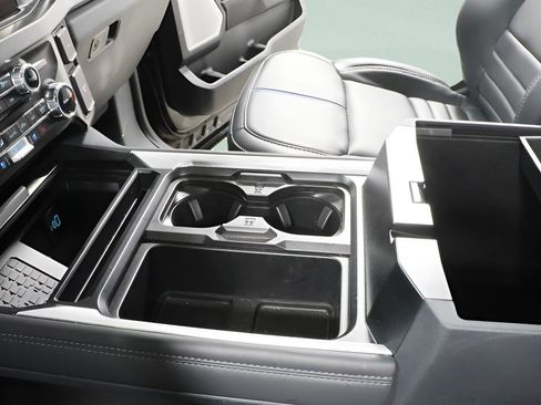 Used 2025 Ford F250 Platinum w/ FX4 Off-Road Package image 20