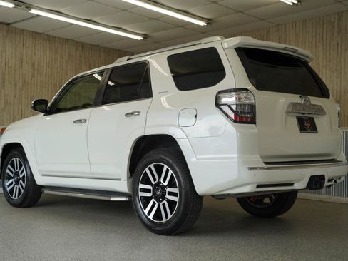 Used 2022 Toyota 4Runner Limited RWD image 7